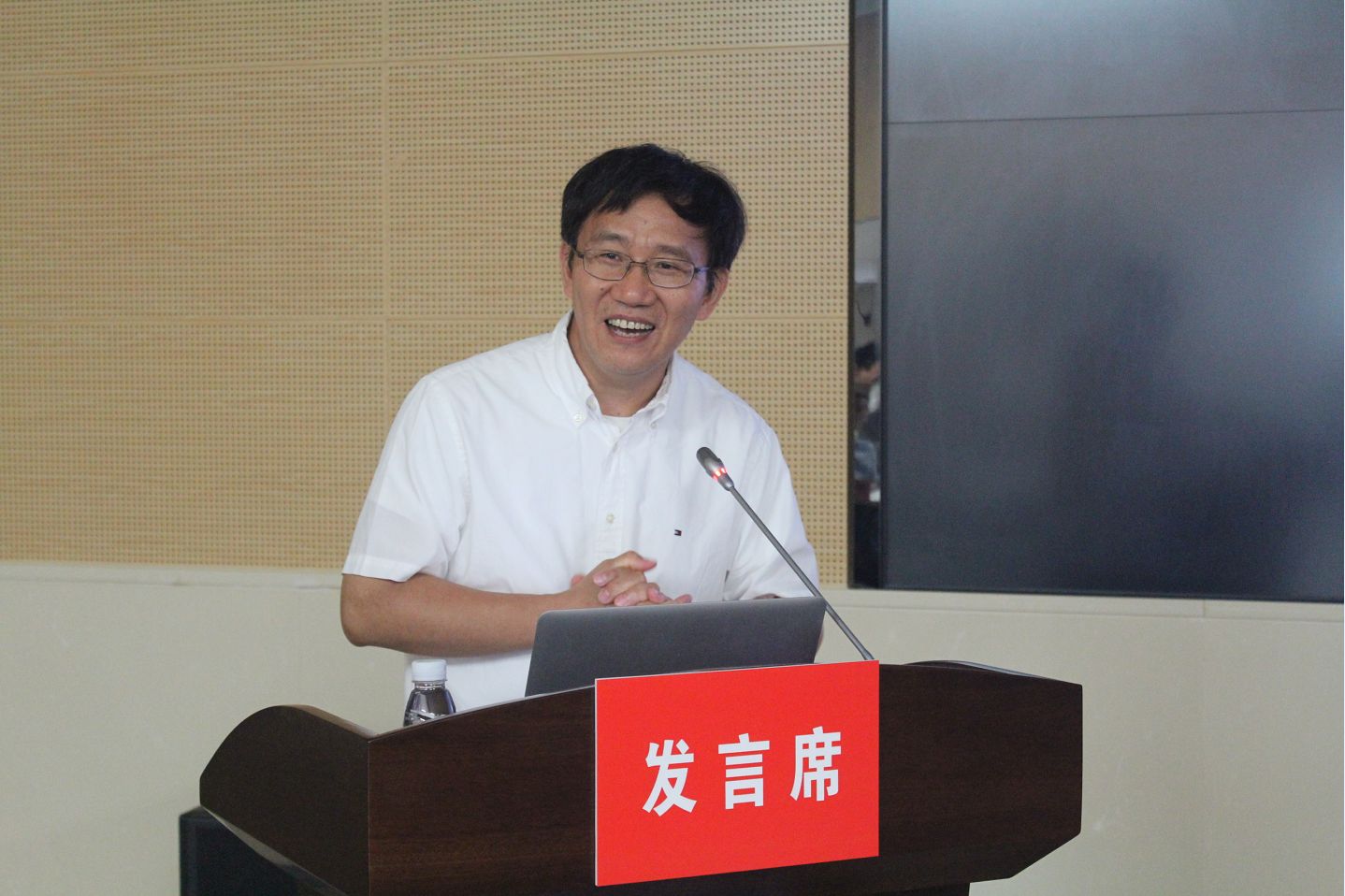 香港科技大学教授李泽湘、AutoX公司创始人肖健雄来校学术交流图文